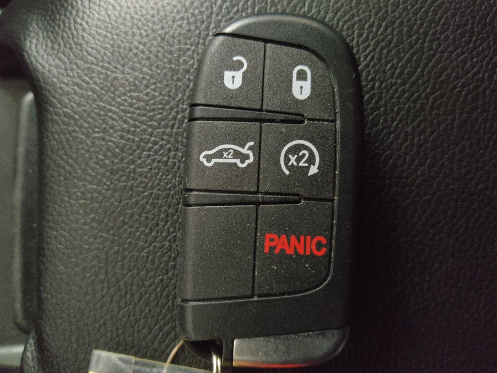 Used 2018 Dodge Journey Crossroad image 32