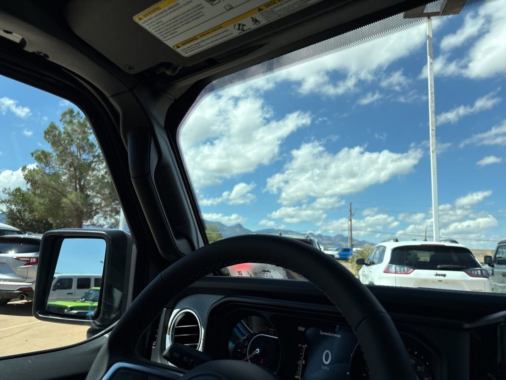 New 2025 Jeep Wrangler Unlimited Sahara image 39