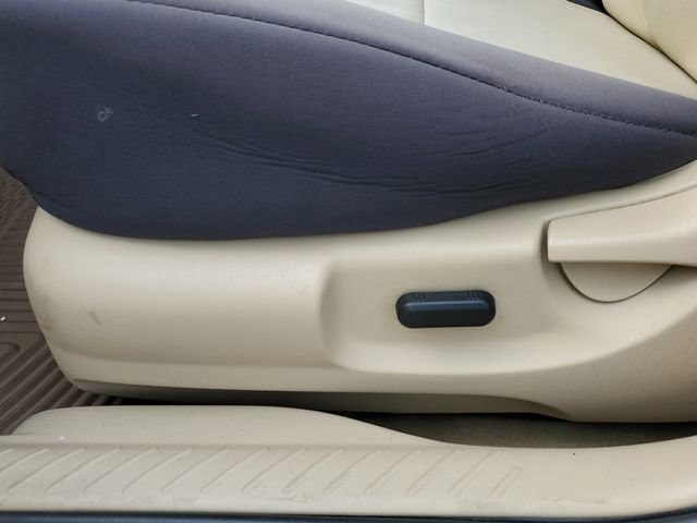 Used 2012 Ford Escape XLT image 17