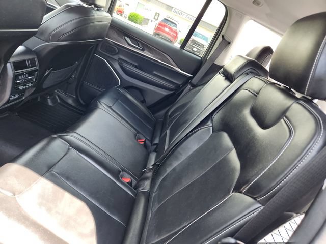 Used 2022 Jeep Grand Cherokee Limited w/ MOPAR Finishing Package AWD/4WD image 7