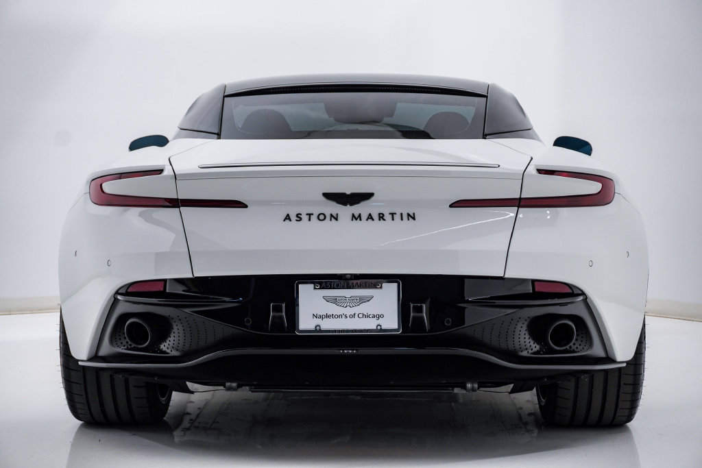 Used 2024 Aston Martin DB12 Coupe RWD image 7