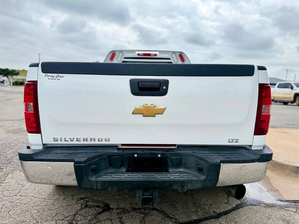 Used 2010 Chevrolet Silverado 3500 LTZ w/ LTZ Plus Package AWD/4WD image 5