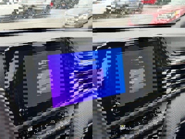 Used 2025 Toyota Camry SE w/ Convenience Package image 23