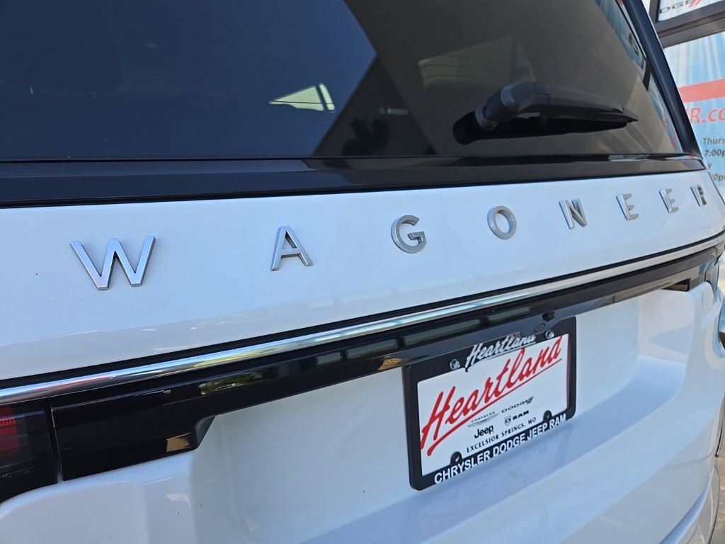 Used 2024 Jeep Wagoneer Series II w/ Flexible Seating Group AWD/4WD image 19
