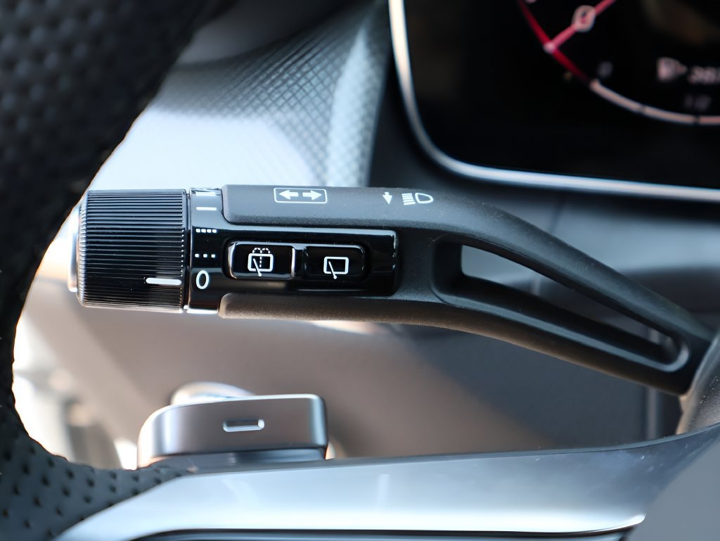 New 2026 Mercedes-Benz GLC 300 4MATIC image 34