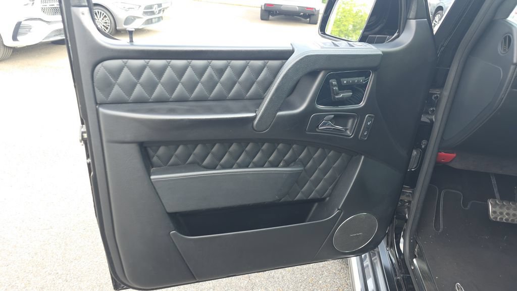 Certified 2016 Mercedes-Benz G 63 AMG 4MATIC image 11