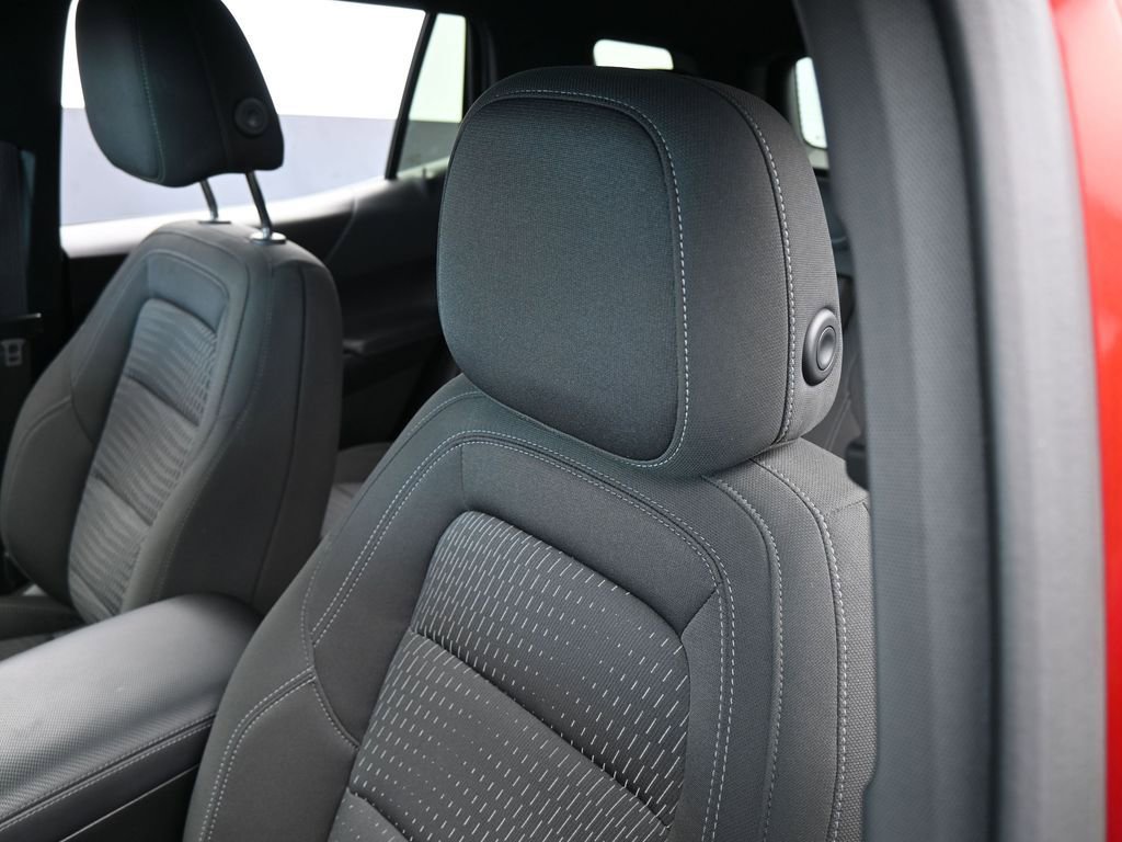 Used 2025 Chevrolet Equinox LT image 16