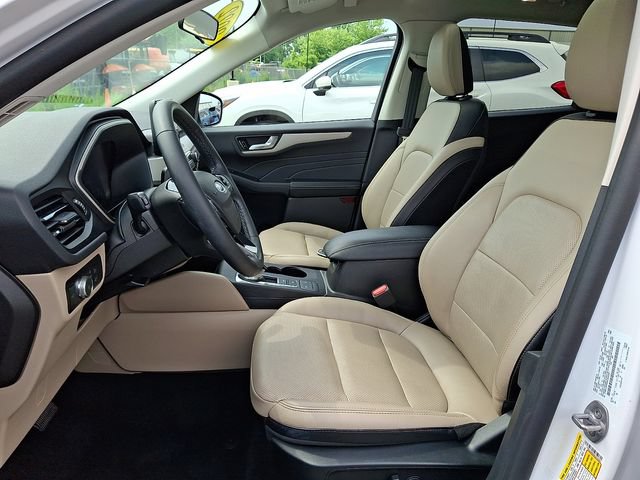 Used 2022 Ford Escape SEL w/ Technology Package AWD/4WD image 13