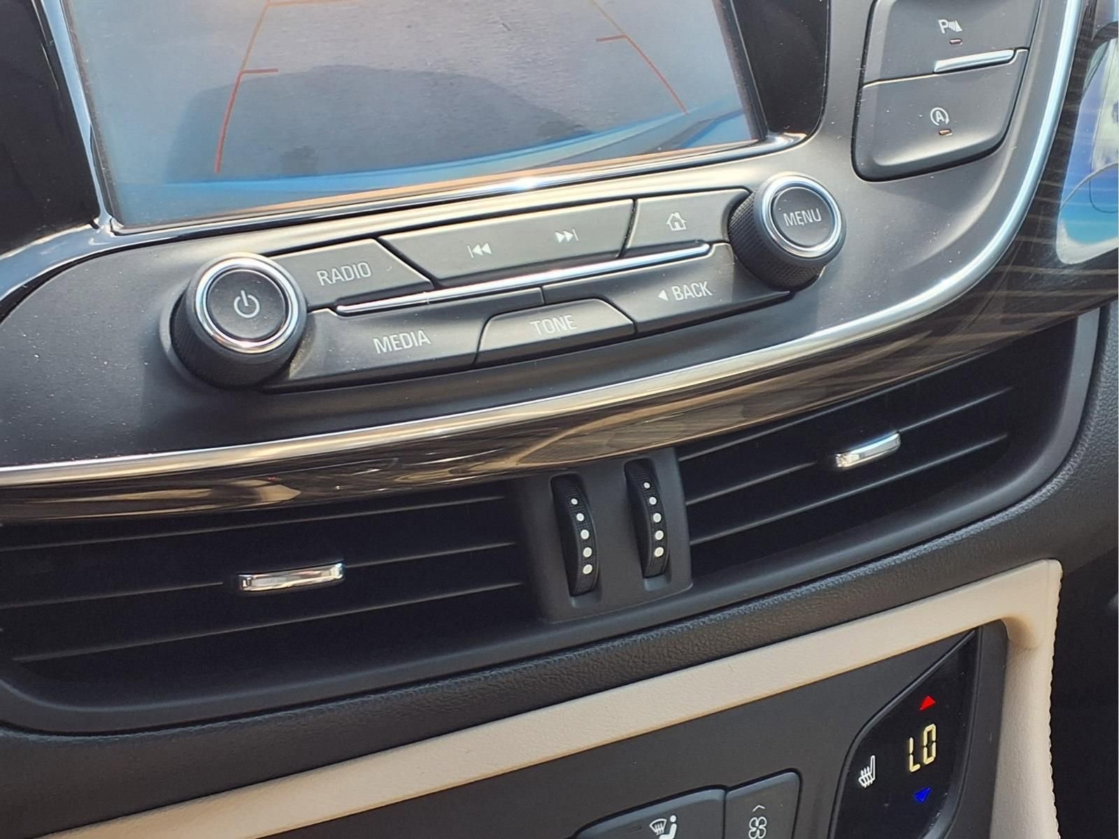 Used 2019 Buick Envision Preferred image 18