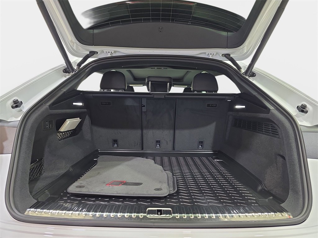 New 2026 Audi RS Q8 performance image 12