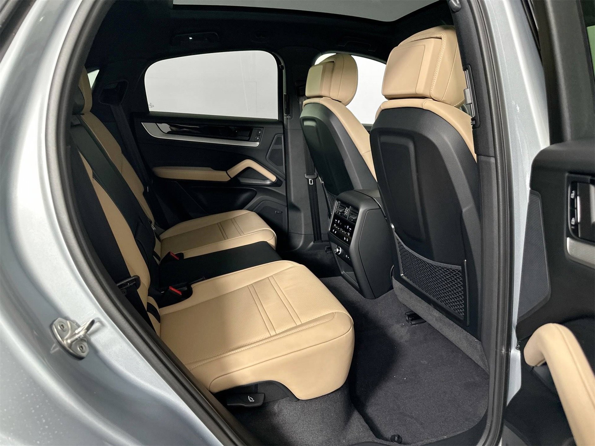 New 2026 Porsche Cayenne Coupe image 29