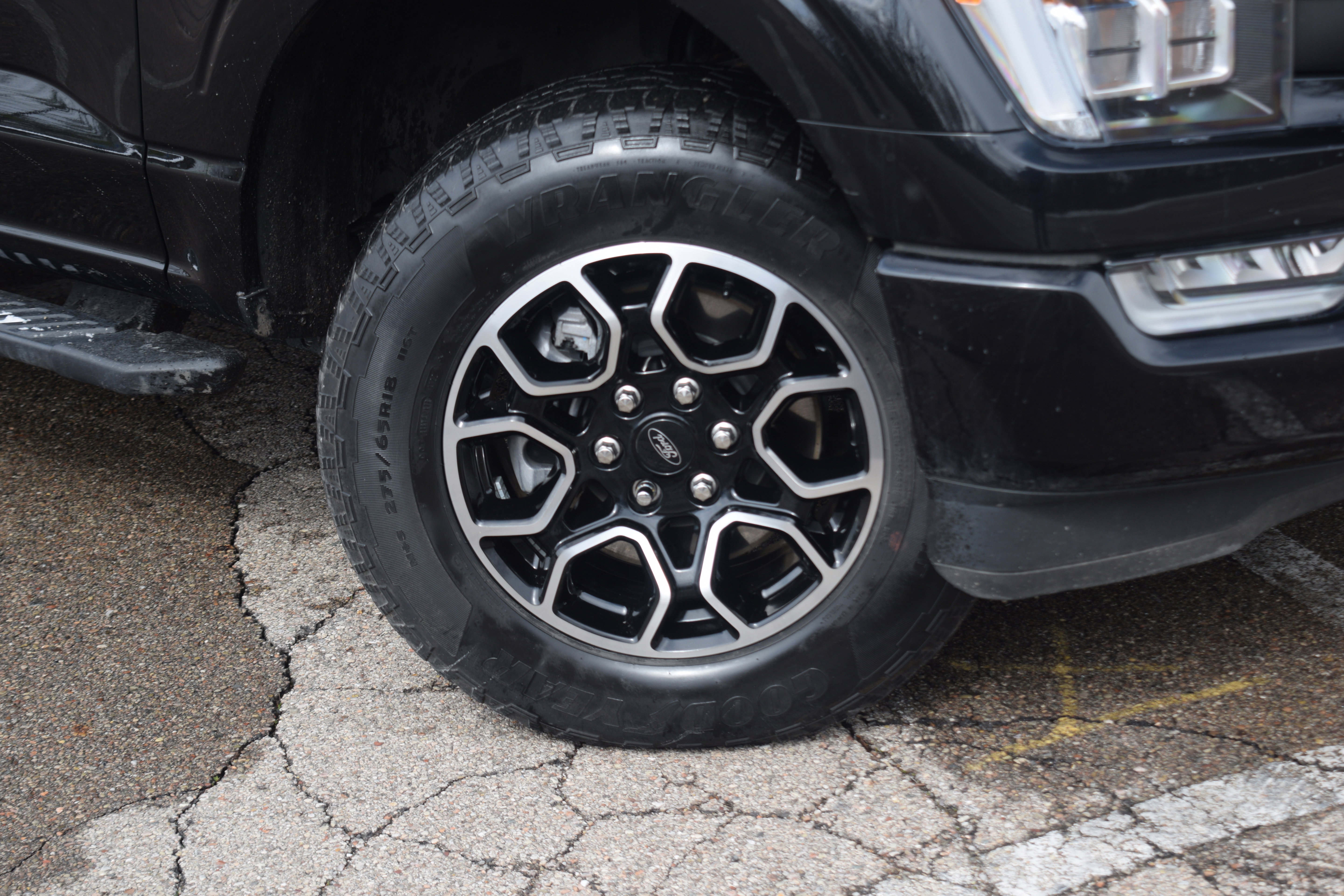 Used 2023 Ford F150 XLT w/ Equipment Group 302A High image 31