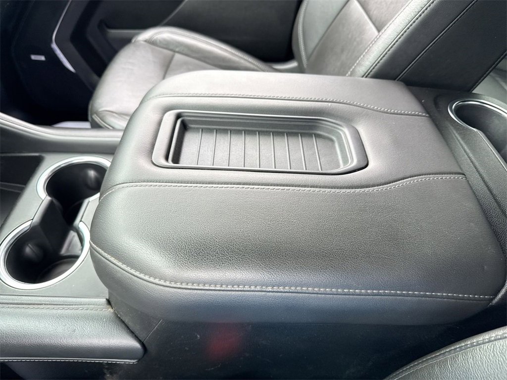 Used 2021 Chevrolet Suburban LT image 21