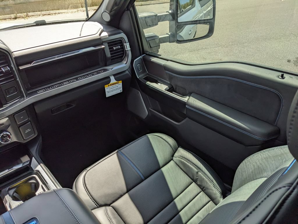 New 2026 Ford F250 Platinum AWD/4WD image 16