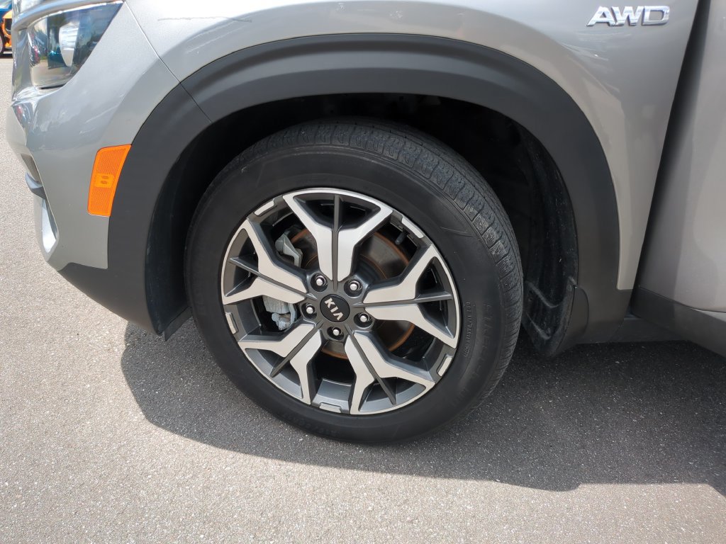 Used 2021 Kia Seltos EX AWD/4WD image 37