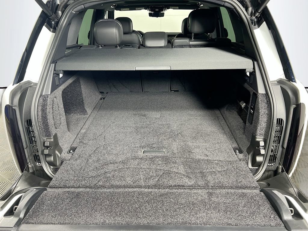 Used 2025 Land Rover Range Rover SE AWD/4WD image 28