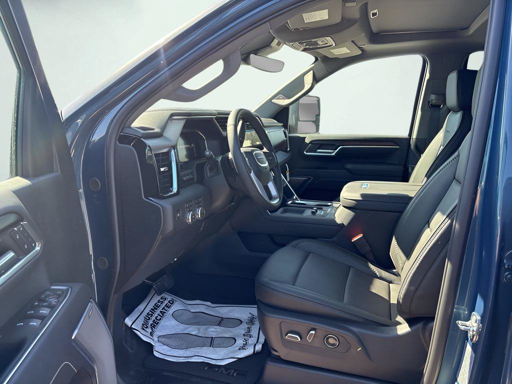 New 2026 GMC Sierra 2500 Denali w/ Denali Reserve Package AWD/4WD image 17