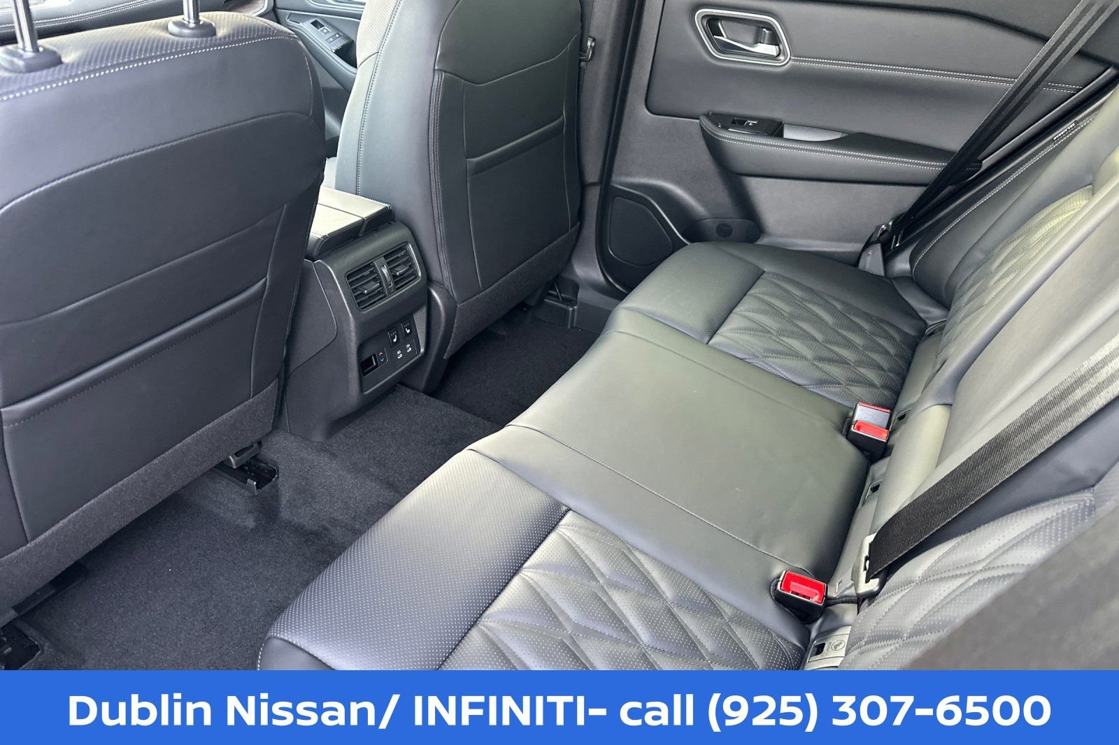 New 2026 Nissan Rogue Platinum w/ Tech Package AWD/4WD image 14