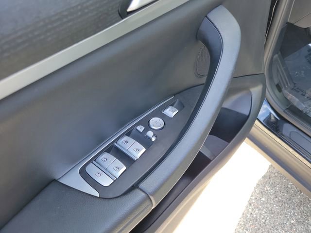 Used 2024 BMW X3 sDrive30i image 11