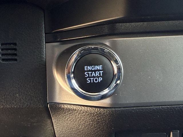 Used 2023 Toyota Tacoma SR5 RWD image 23