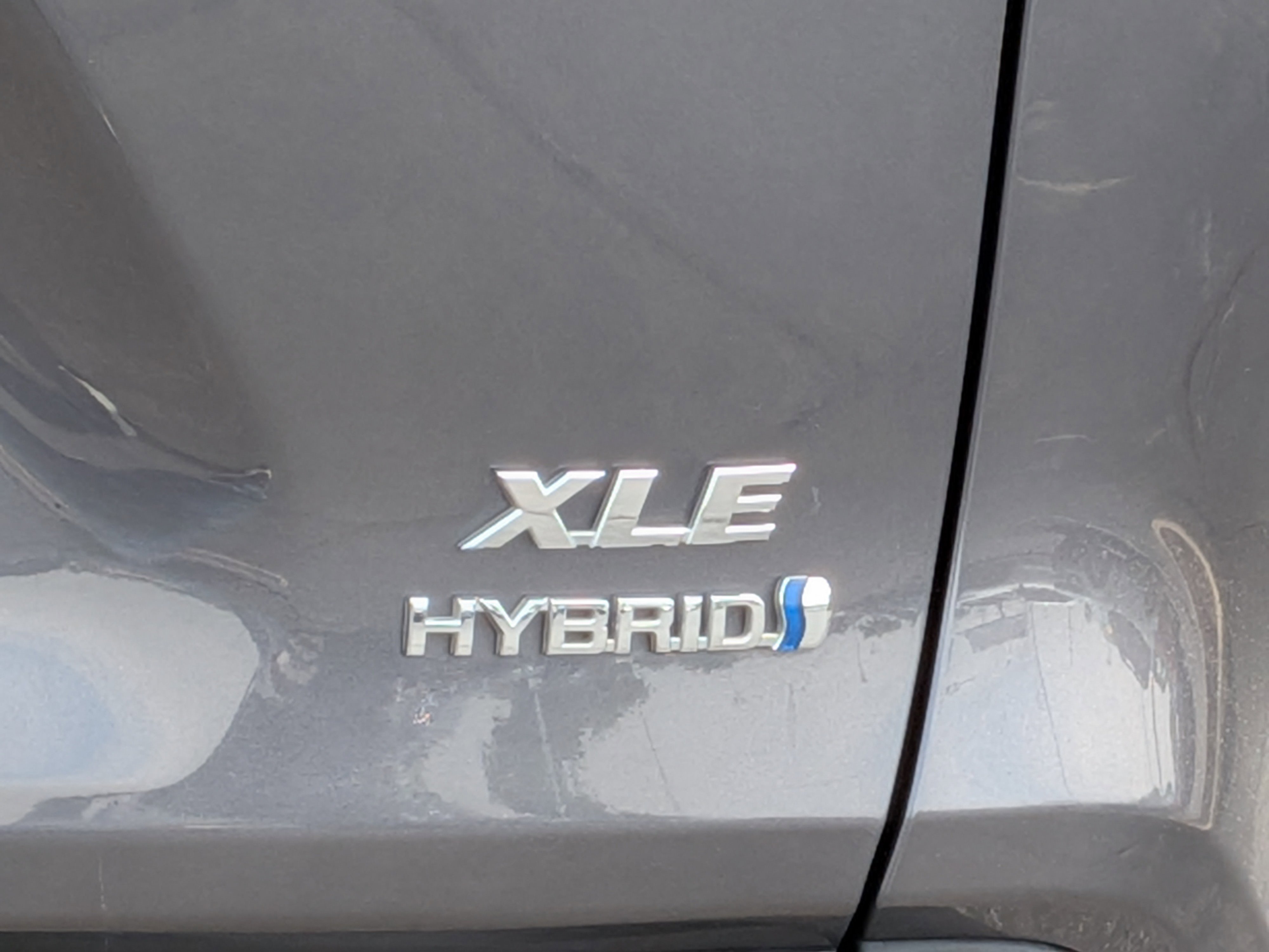 Used 2021 Toyota RAV4 XLE w/ Convenience Package AWD/4WD image 10