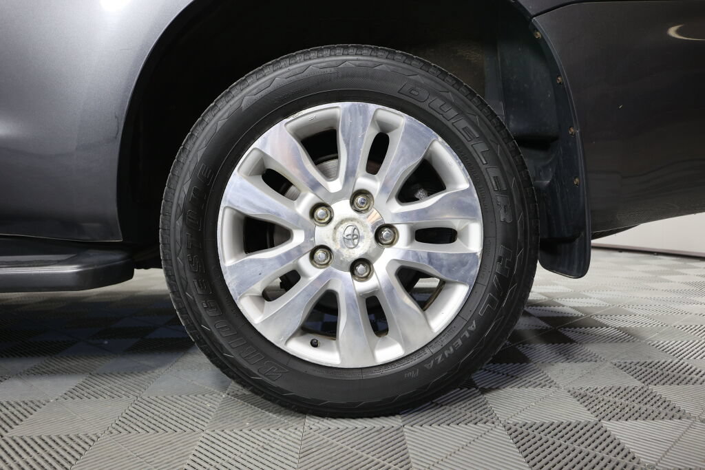 Used 2015 Toyota Sequoia Platinum AWD/4WD image 8