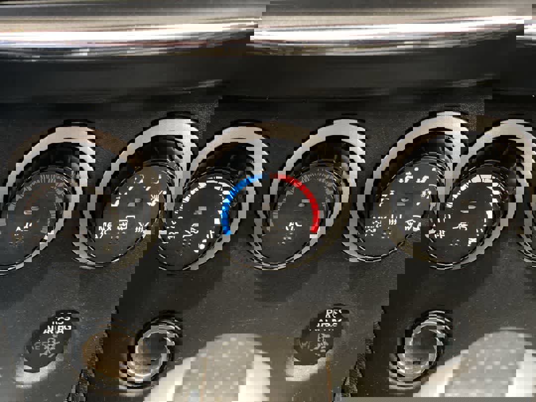 Used 2015 Nissan Rogue S w/ Convenience Package image 21