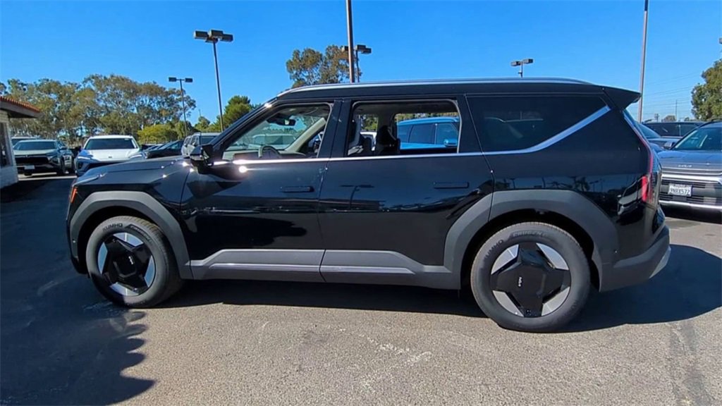New 2026 Kia EV9 GT-Line image 8