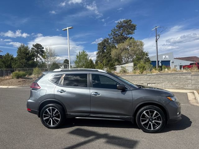 Used 2019 Nissan Rogue SL w/ Premium Package image 2
