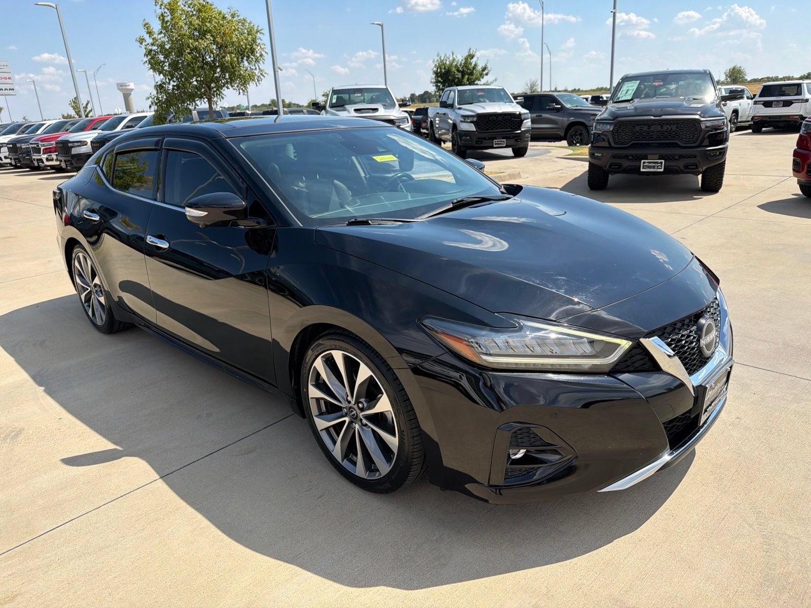 Used 2023 Nissan Maxima Platinum w/ Sport Mat Group FWD image 7