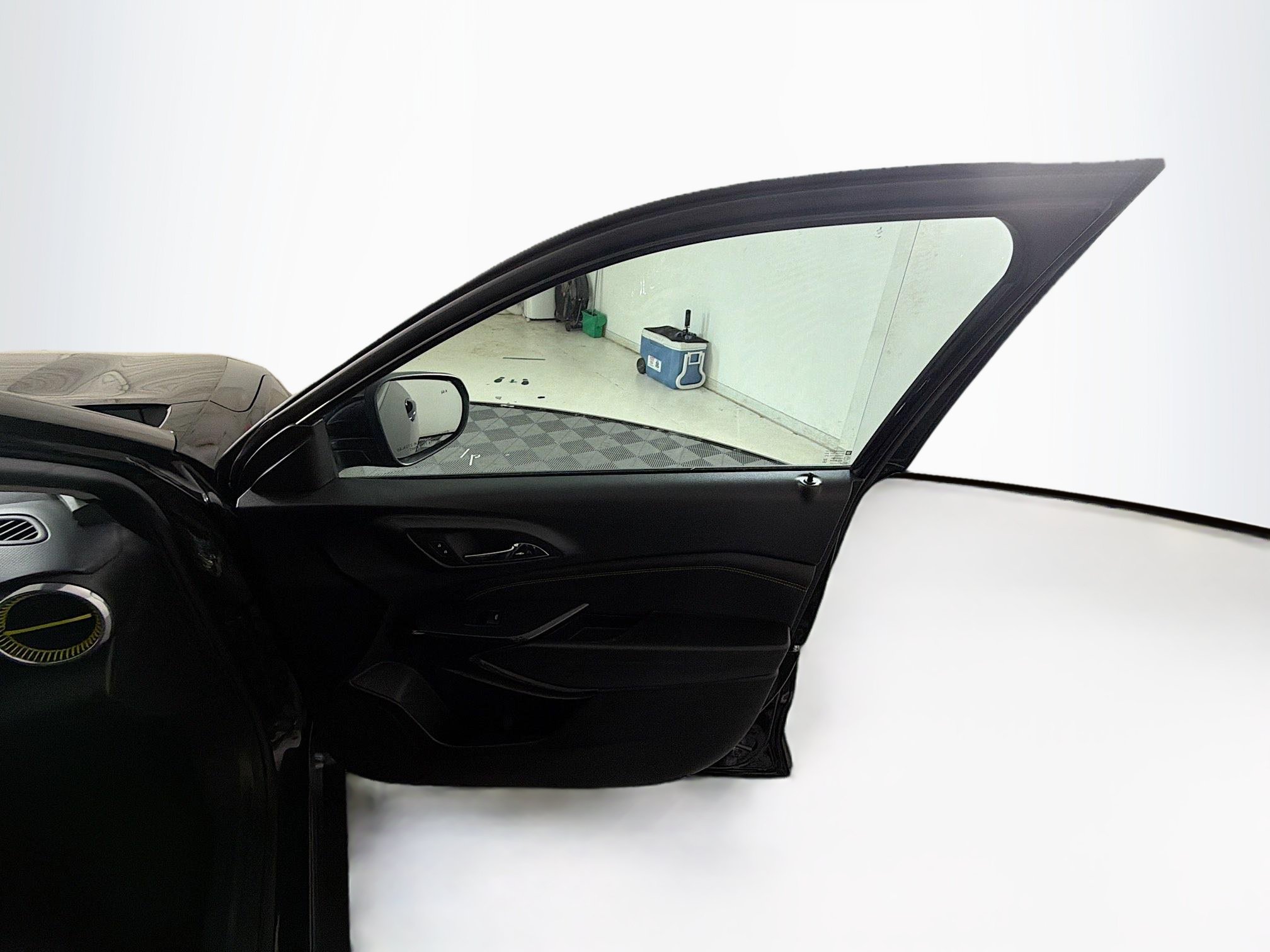 Used 2025 Chevrolet Trax ACTIV w/ Driver Confidence Package FWD image 31