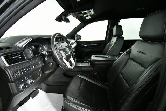 Used 2021 GMC Yukon XL Denali image 5