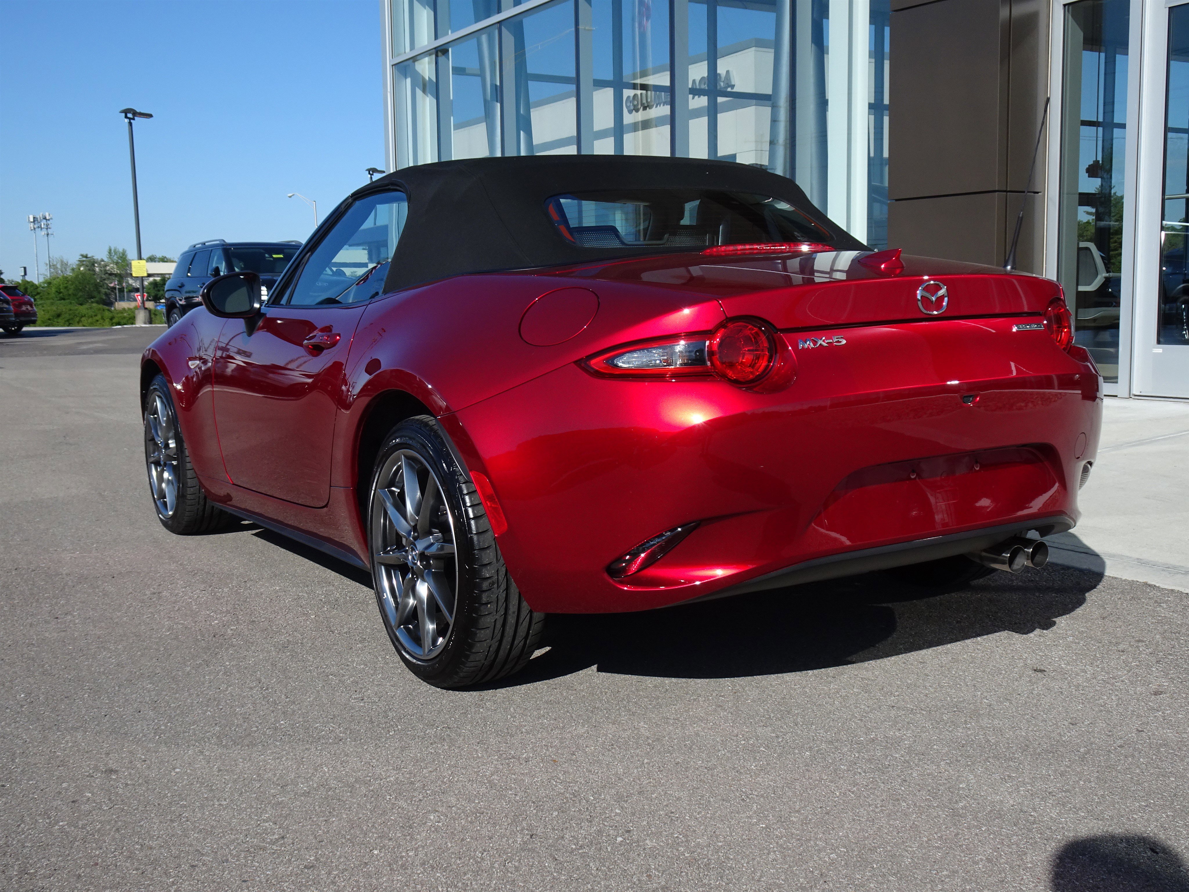 Used 2021 MAZDA MX-5 Miata Grand Touring RWD image 3