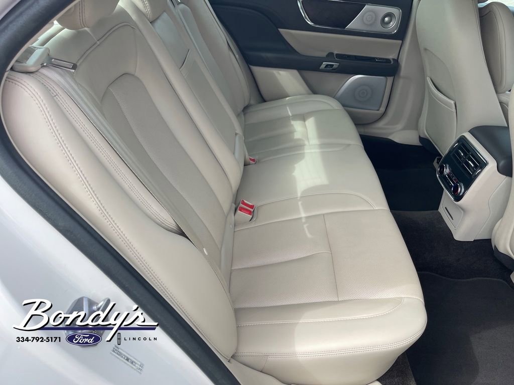 Used 2018 Lincoln Continental Reserve AWD/4WD image 16