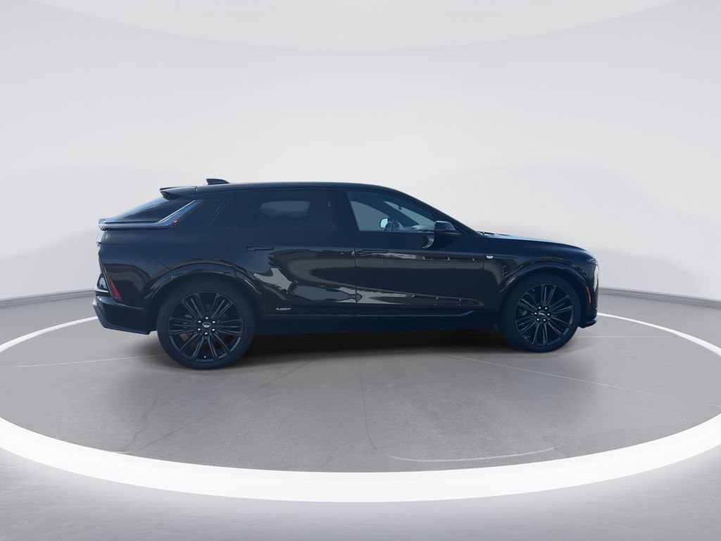 New 2026 Cadillac Lyriq V AWD/4WD image 9