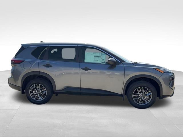 Certified 2026 Nissan Rogue S AWD/4WD image 6