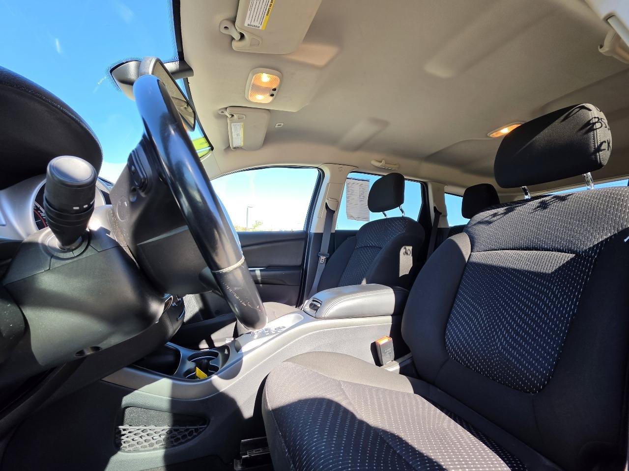 Used 2019 Dodge Journey SE FWD image 16