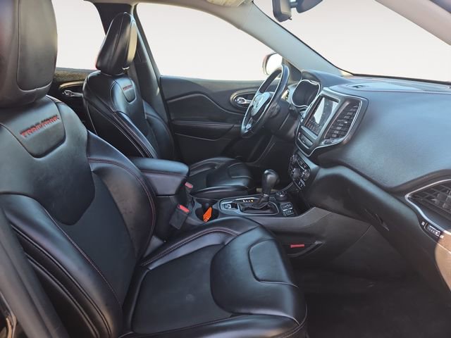 Used 2019 Jeep Cherokee Trailhawk image 15