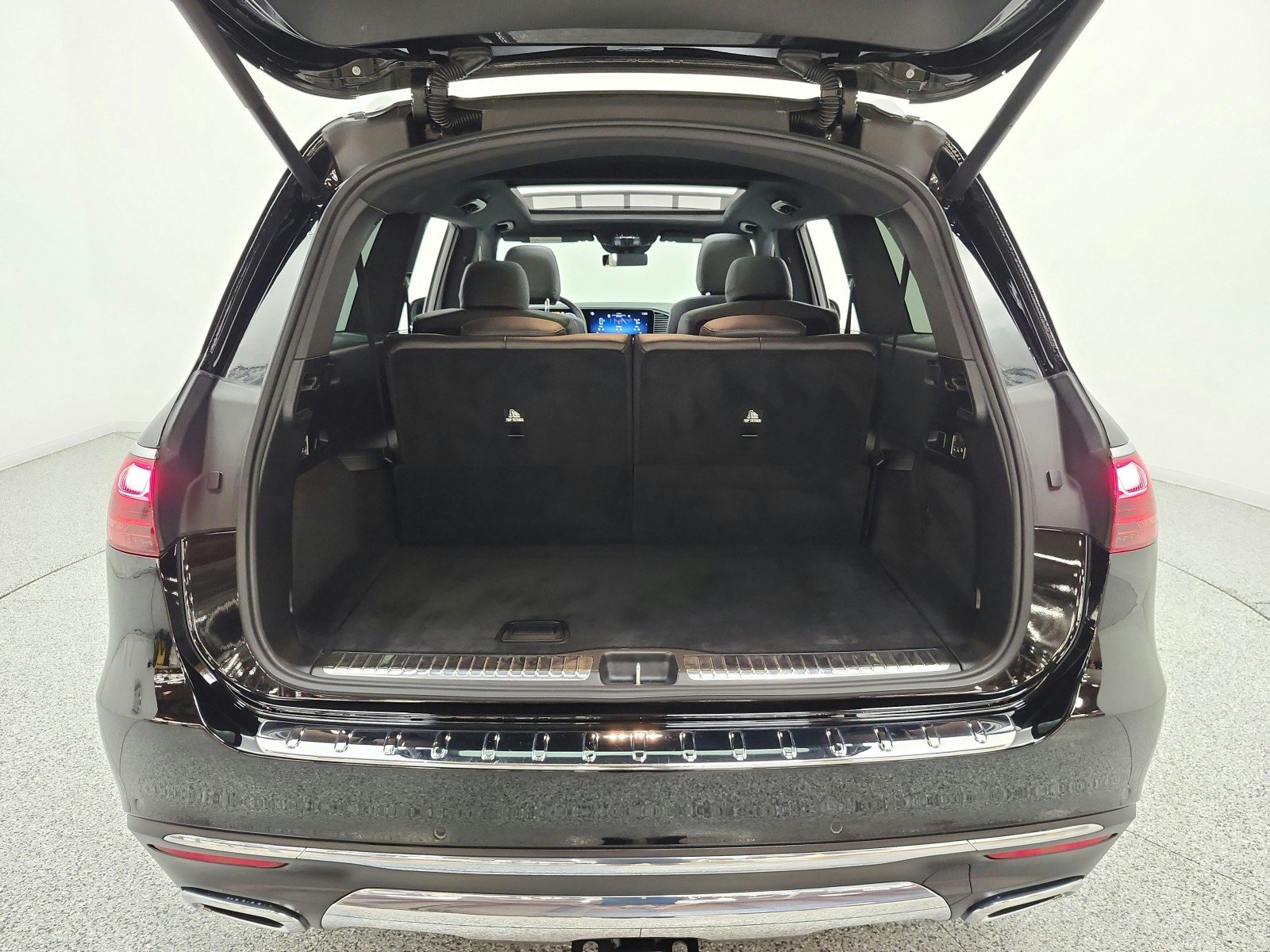 Certified 2024 Mercedes-Benz GLS 450 4MATIC image 19