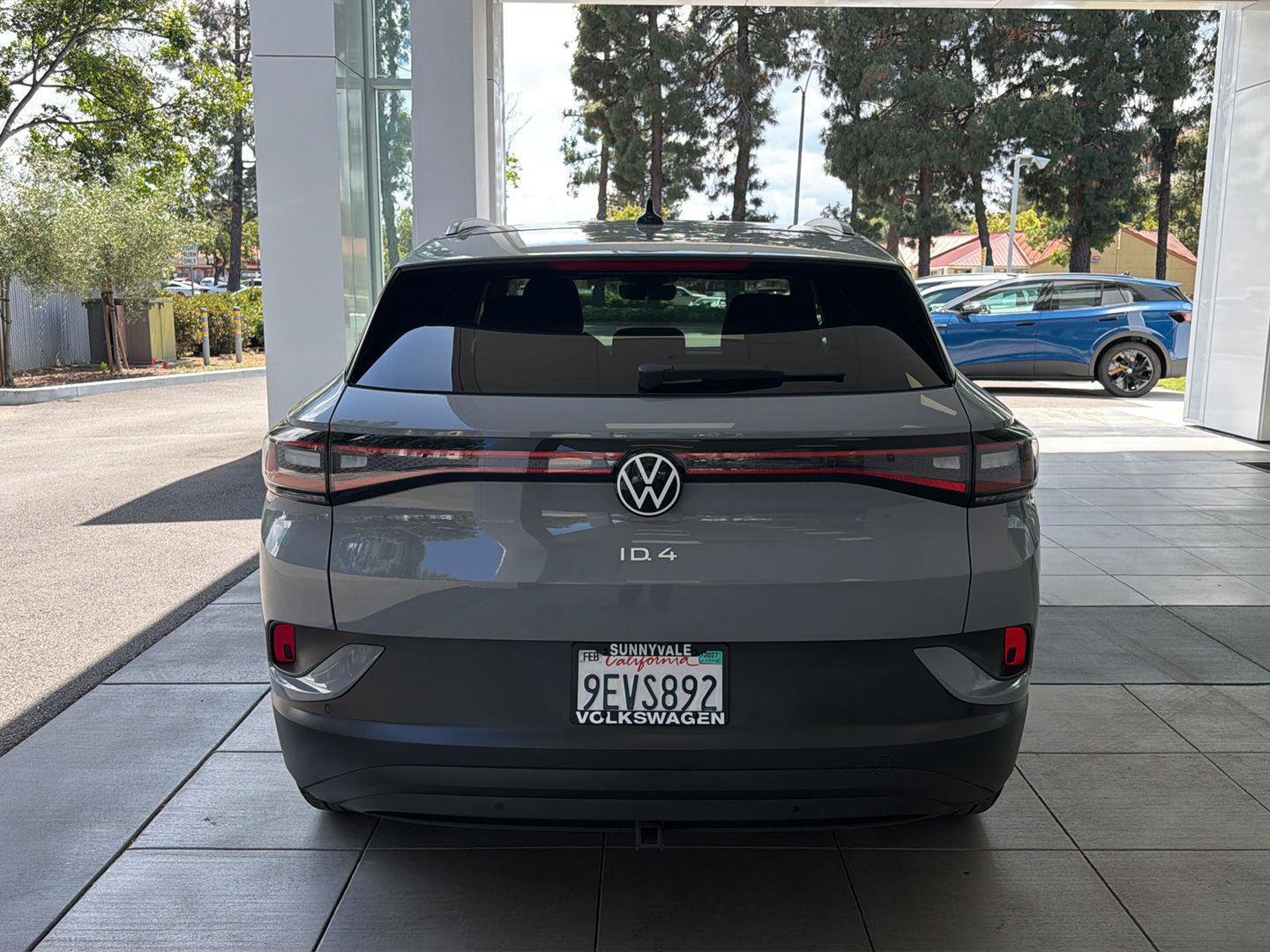Certified 2022 Volkswagen ID.4 Pro AWD/4WD image 4