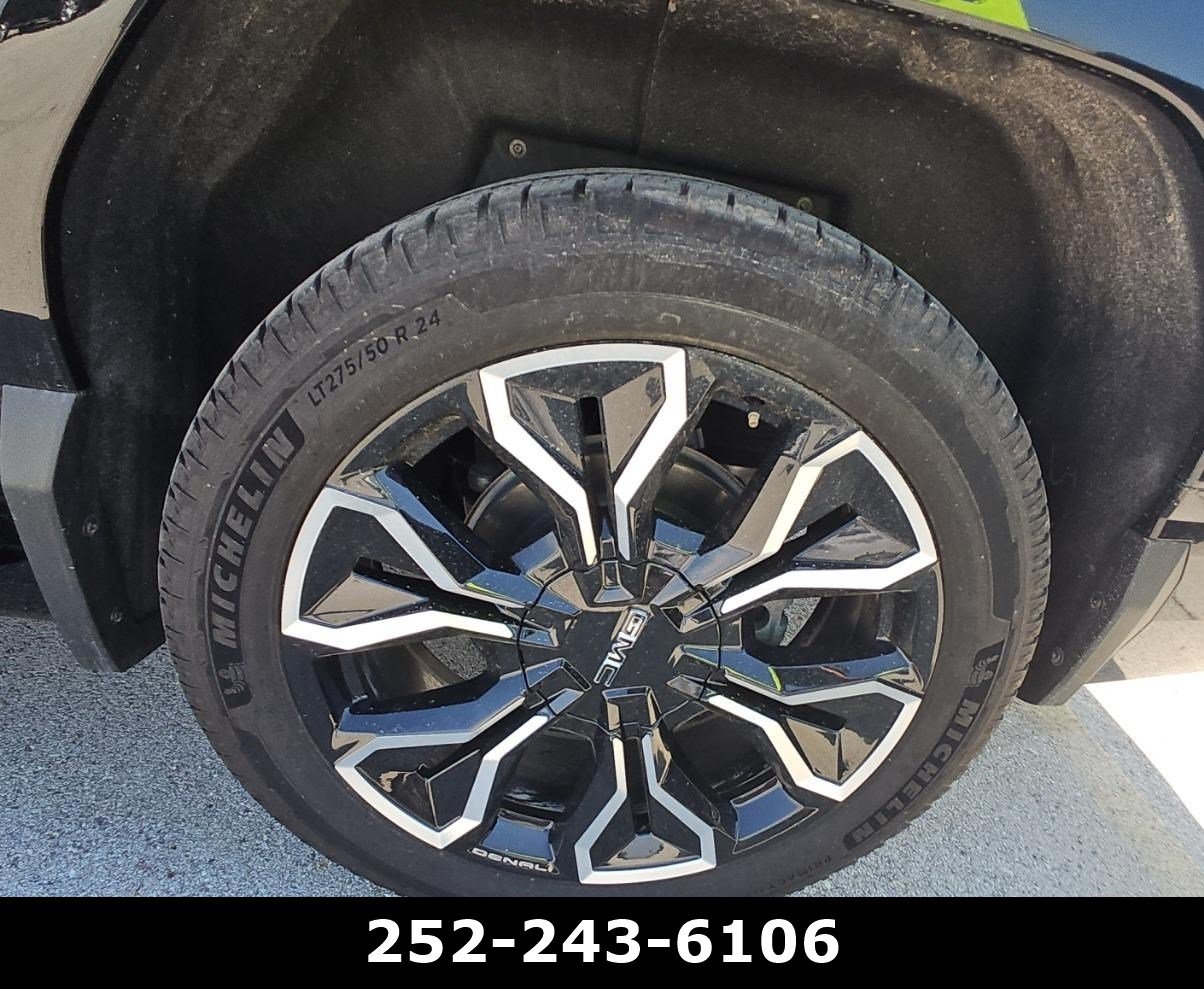 Used 2025 GMC Sierra EV Denali AWD/4WD image 10