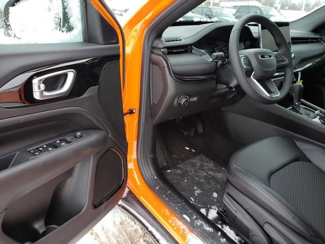 New 2026 Jeep Compass Latitude image 6