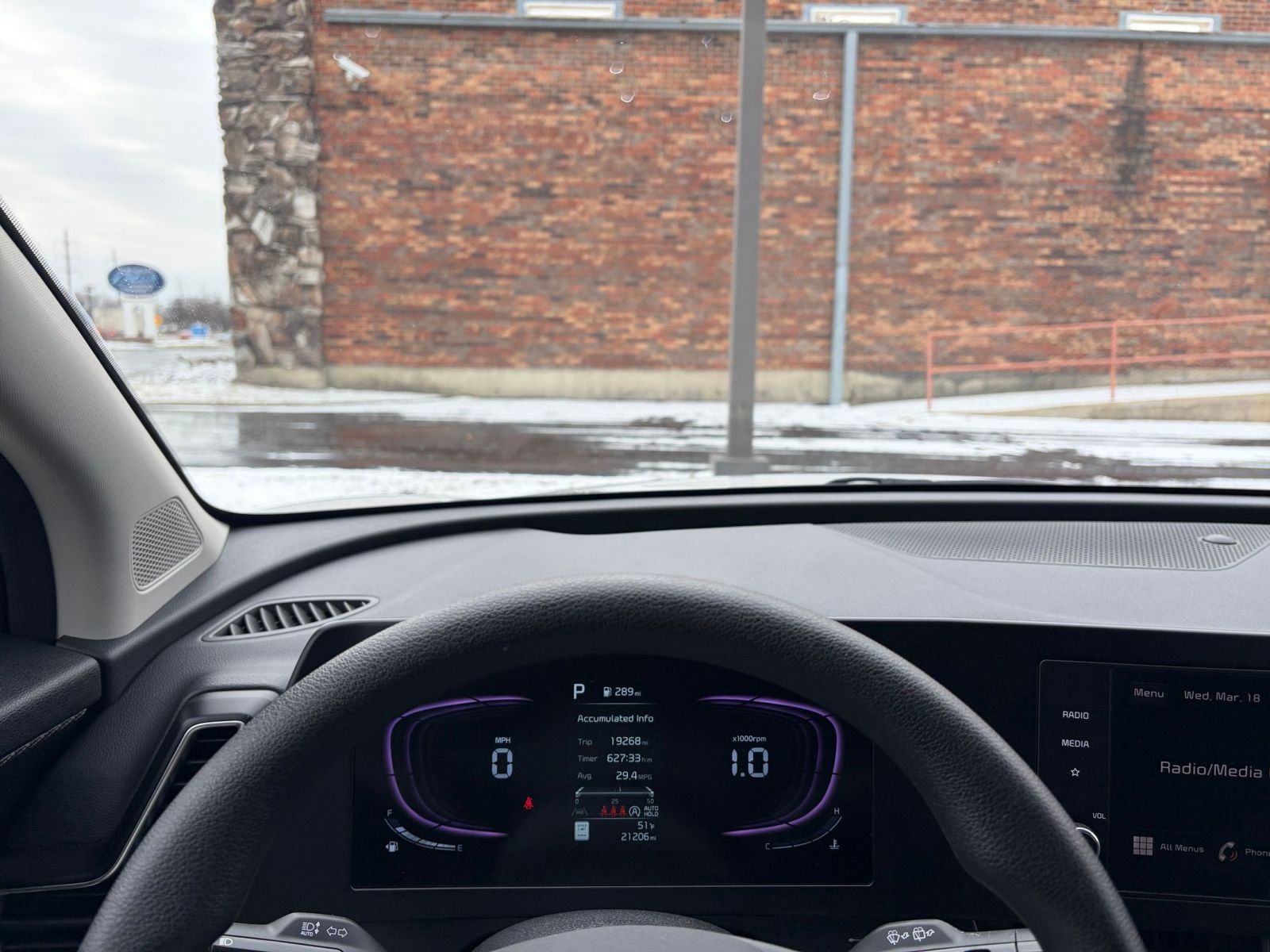 Used 2025 Kia Sportage LX image 32