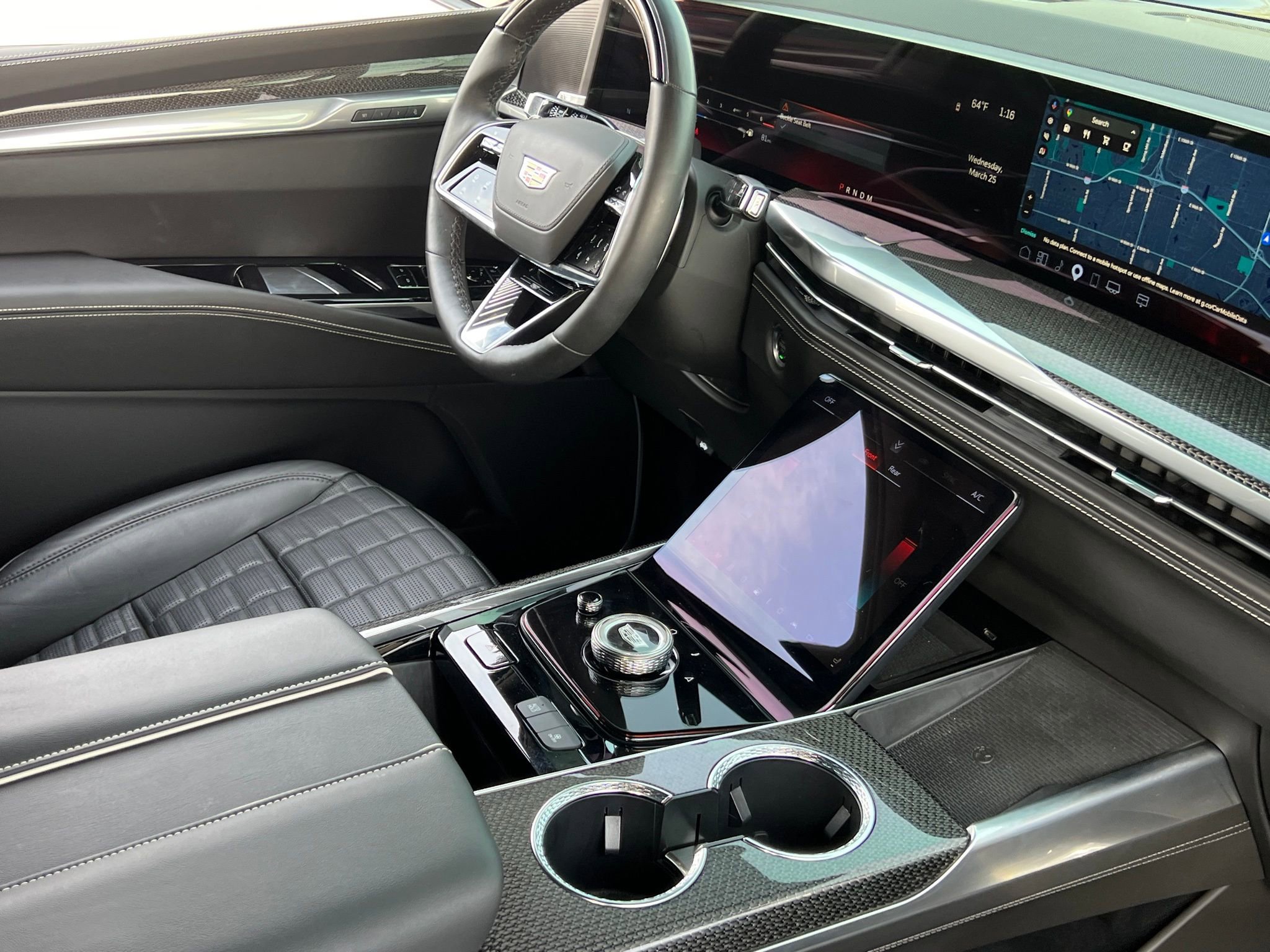 Used 2025 Cadillac Escalade ESV V image 17