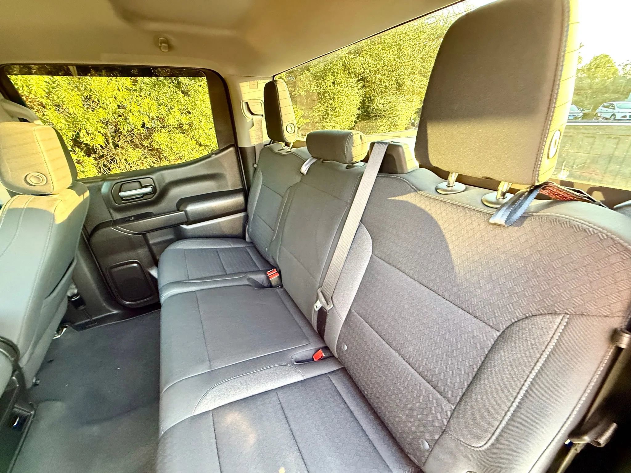 Used 2022 Chevrolet Silverado 1500 Custom image 5