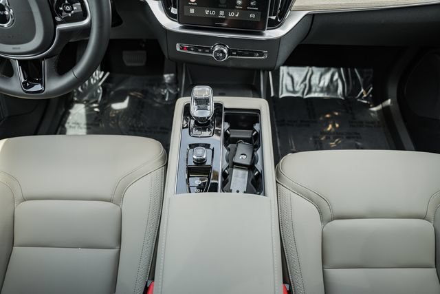 New 2026 Volvo XC90 T8 Plus w/ Protection Package Premier AWD/4WD image 26