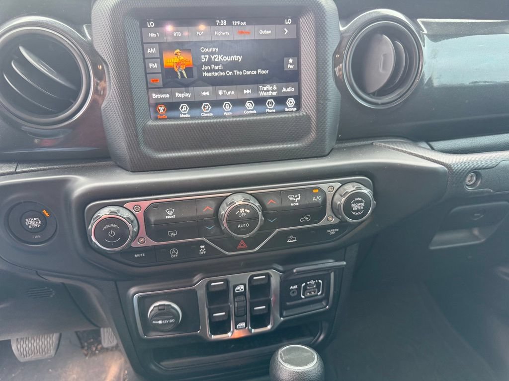 Used 2022 Jeep Gladiator Sport AWD/4WD image 11