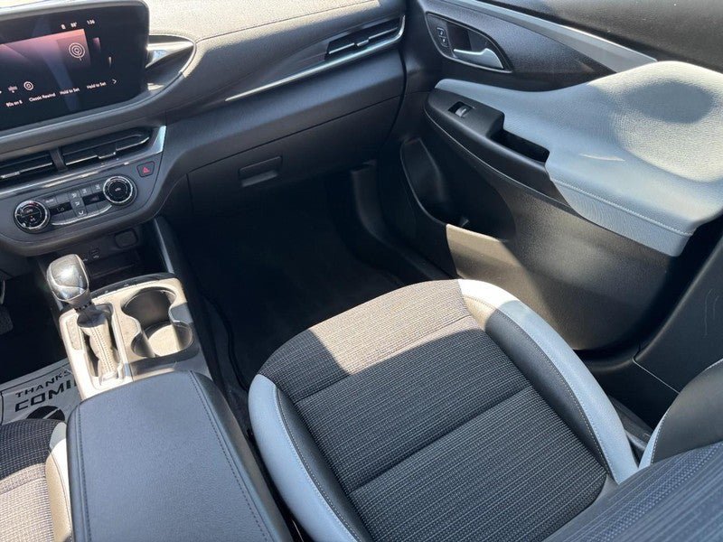 Used 2024 Buick Envista Preferred FWD image 15