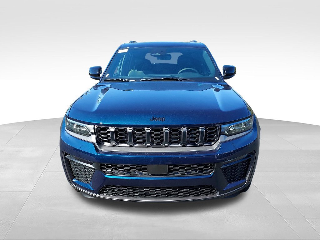 New 2027 Jeep Grand Cherokee Limited w/ Limited Altitude Package AWD/4WD image 8