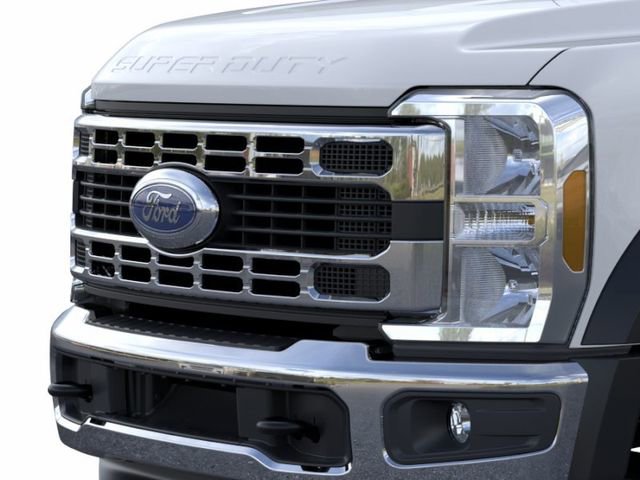 New 2025 Ford F550 2WD Crew Cab image 18